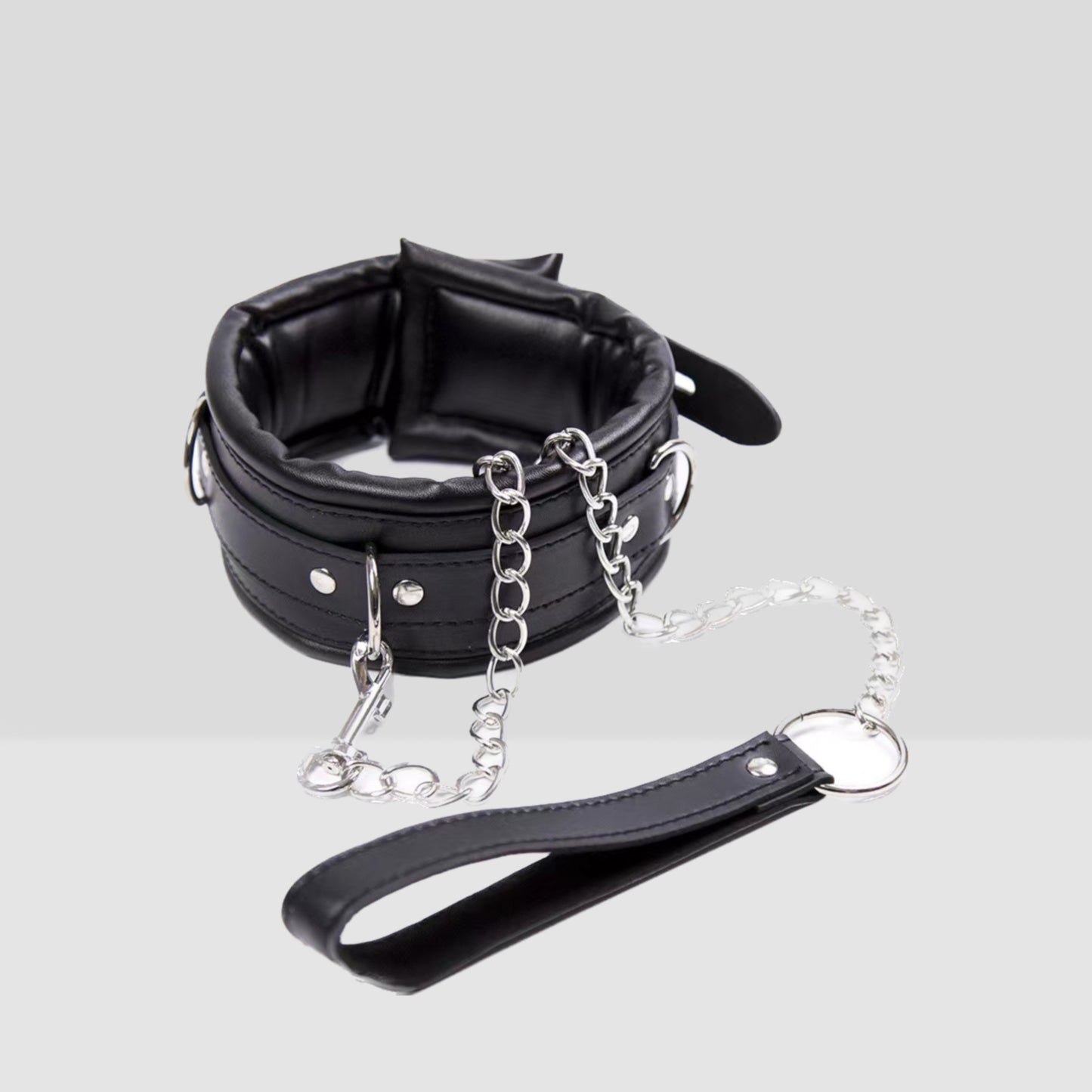 Fetish collar with leash